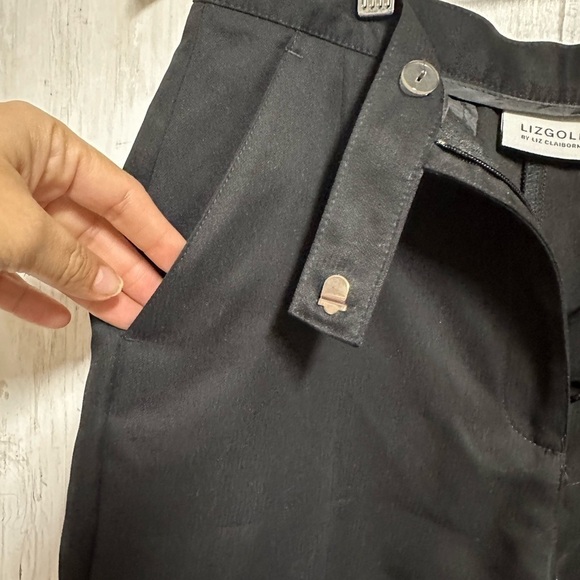 Liz Claiborne- LIZGOLF Black Shorts Size 10 - Picture 4 of 5